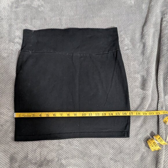Charlotte Russe Womens Pencil Mini Skirt Size Large Black Stretch - Picture 4 of 4